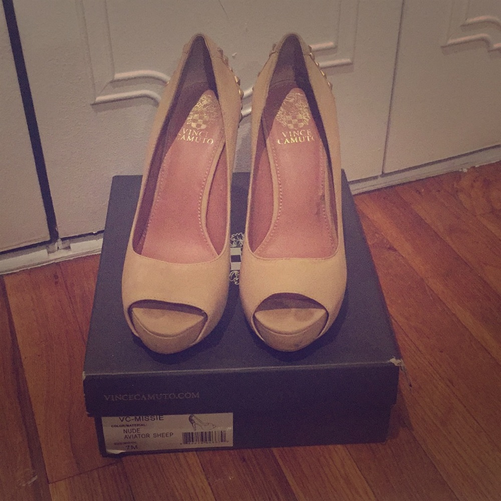 Vince Camuto peep toe heels